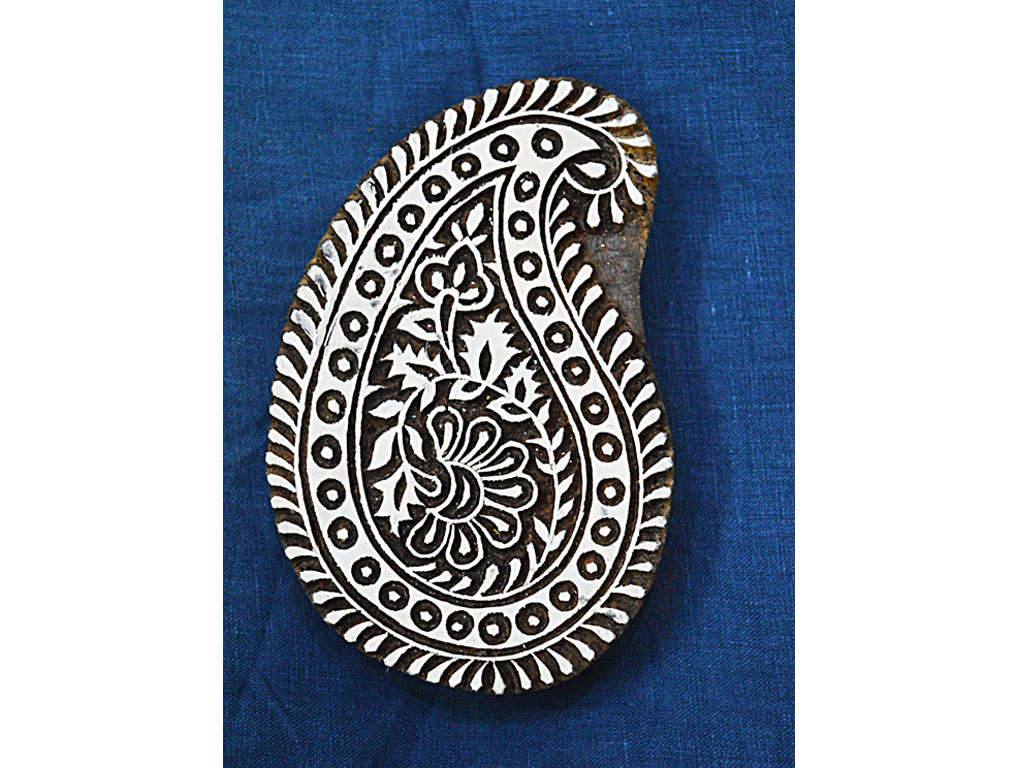 Indian wooden hand carved textile printing on fabric block  stamp fine carving paisley pattern 6 inches