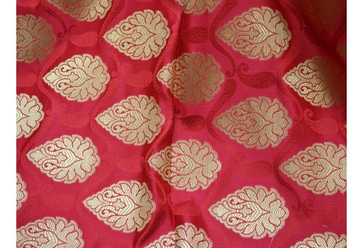 Gold Woven Large Leaves Design Banarasi Brocade Blended Silk Red Fabric By The Yard Jacket Sewing Material Bridal Clutches Wedding Dress Lehenga Making Skirt clothing accessories