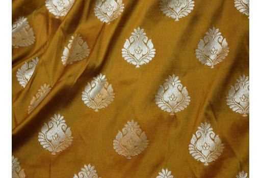 Banarasi Silk Illustrate Golden Woven Floral Design Golden Brown and Gold Brocade By The Yard party wear Evening Dress Material Mat Making Furniture Cover Clutches Midi sewing accessories