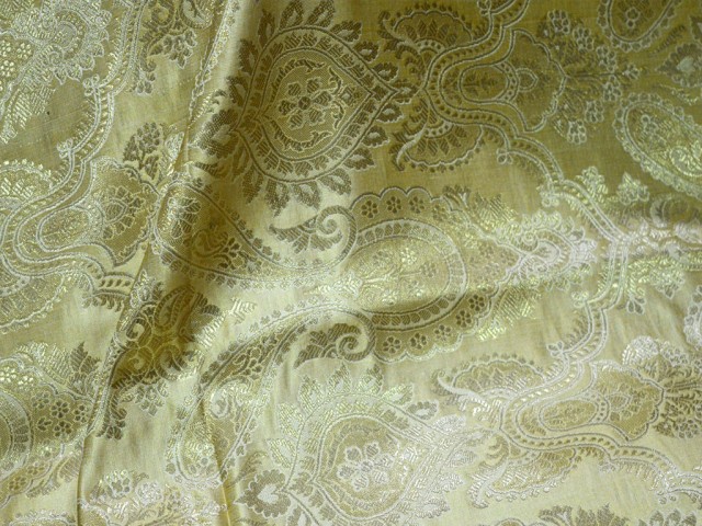 Banarasi Silk Illustrate Golden Design Fabric Beige Brocade By The Yard Festive Wear Dress Material Saree Making Kurtis Hand Purse Wall Décor Fabric craft supplies