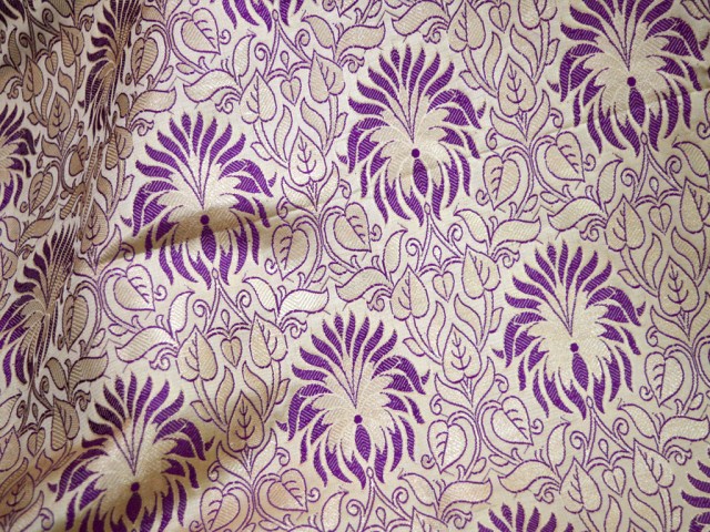 Indian Silk Beige Brocade By The Yard Headband Material Banarasi Jacket Midi Dress Golden Floral Purple Design Trousers Making Home Decoration Certain Making Pillows Cover Fabric