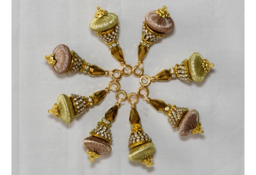 4 Pieces Decorative Tassels Indian Handmade Metallic Thread Beaded Decorative Christmas DIY Crafting Jewelry Charms Embellishment Latkan