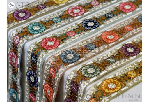 9 Yard Indian Sari Border Embellishments Embroidery Trim Embroidered Saree Ribbon Cushions Sewing Crafting Trimmings Curtains Headbands