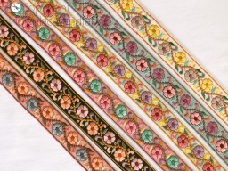 9 Yard embroidered sari ribbon fabric trim embellishment sewing crafting Kurtis tape Indian decorative embroidery table runner trimmings home décor costume dupatta lace