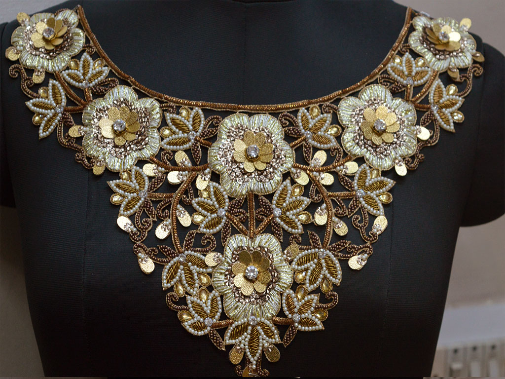 Rang Rasiya Maria B Heavy Embroidered Patches Pakistani Suits On Wholesale