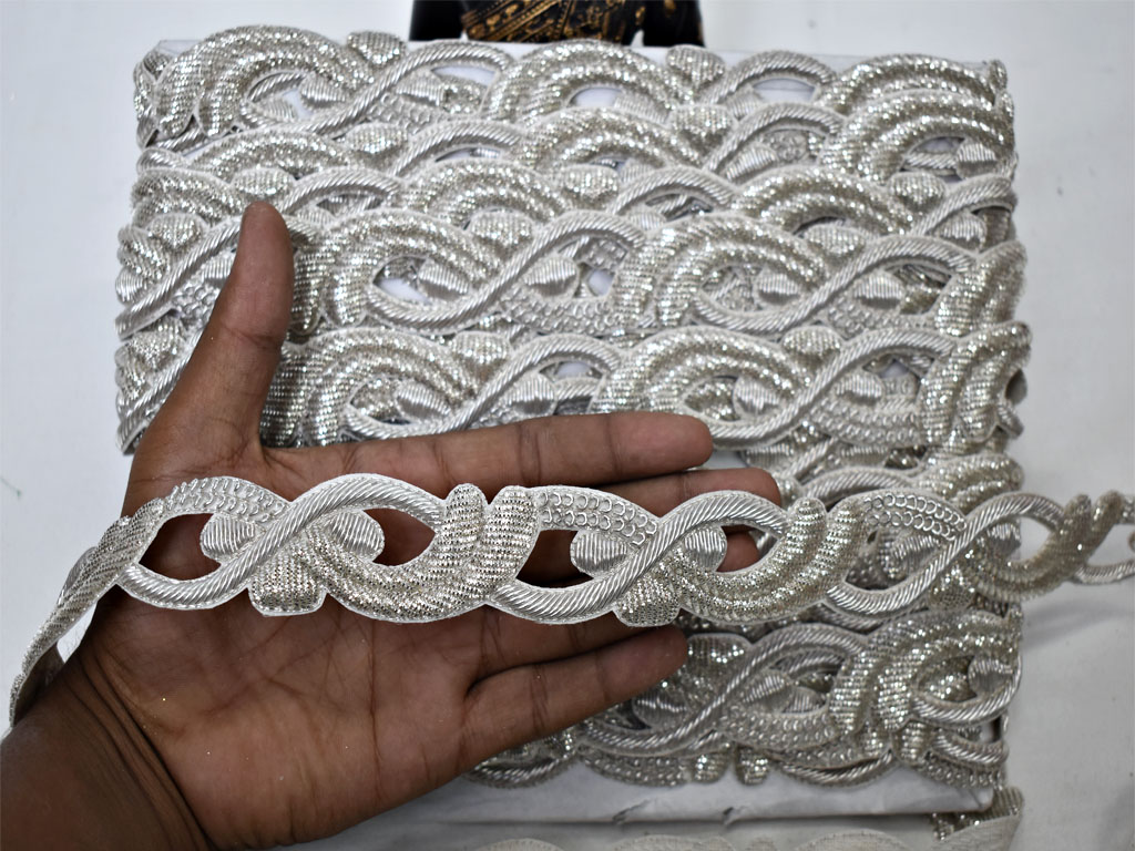 Buy SATYAM KRAFT 2 Pcs Women's Plain Metal Adjustable Stylish Design Ladies  Waist Belts kanduro-Belt for Fancy Girls, Sarees, Western Dress, Designer  Long Gown Dresses, (Golden-Silver 3.5cm, 2 Pieces) Online In India