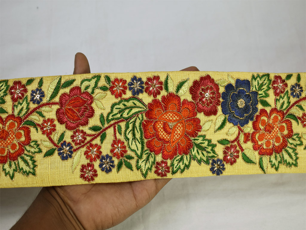 Vintage Silk Sari Trim Embroidered Decorative Border Sewing Crafts Ribbon ST1006